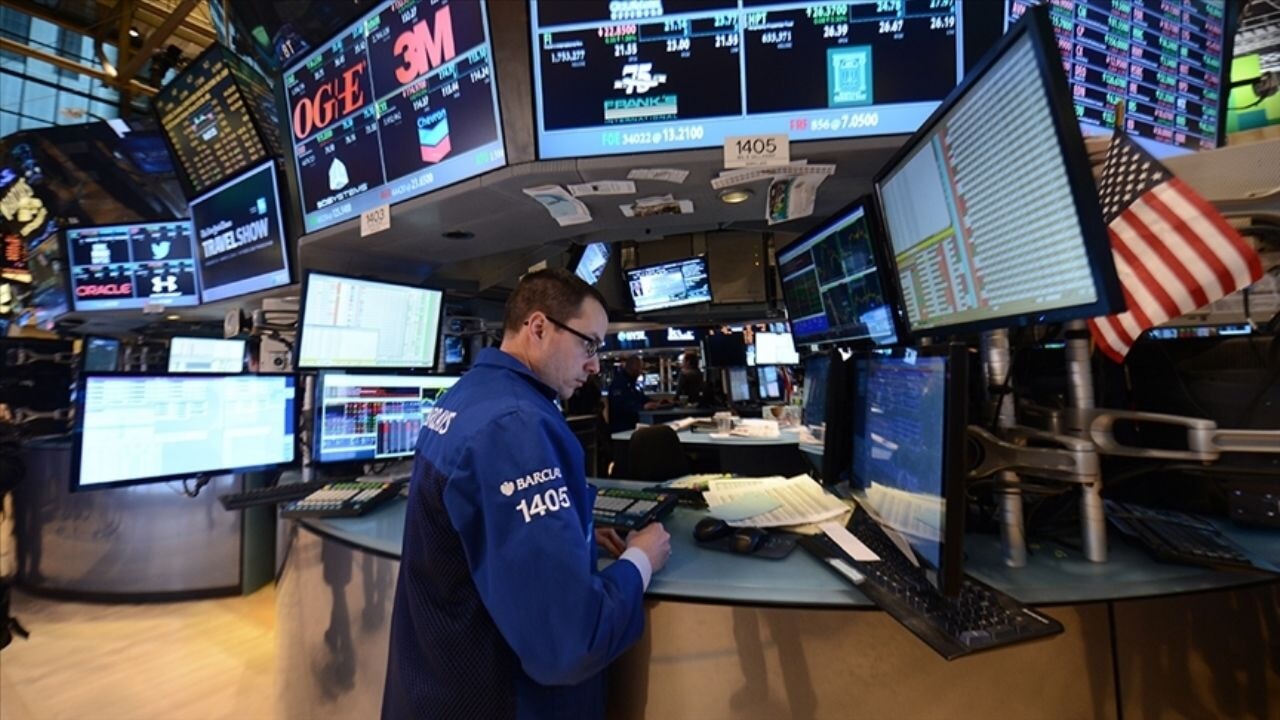 Küresel piyasalarda resesyon endişeleri: ABD tarifeleri piyasaları sarsıyor