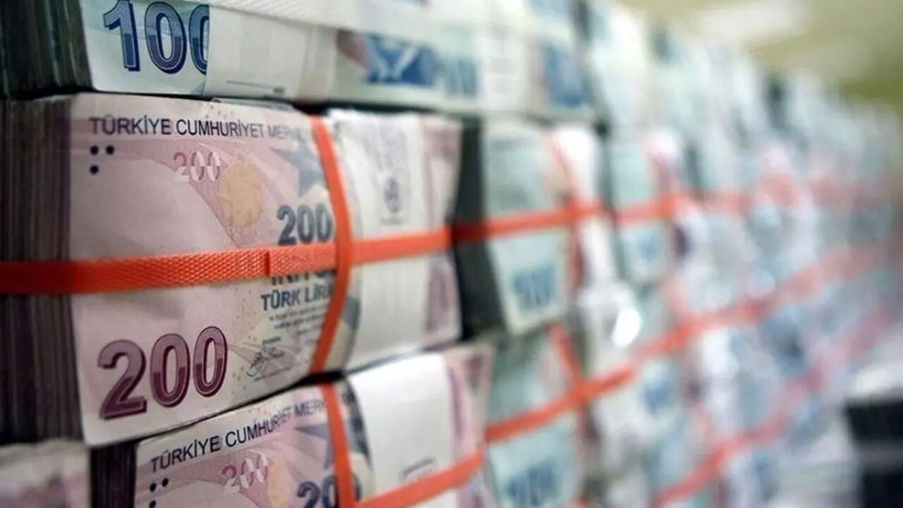 Türk lirası ile ihracat ve ithalat rekor seviyeye çıktı