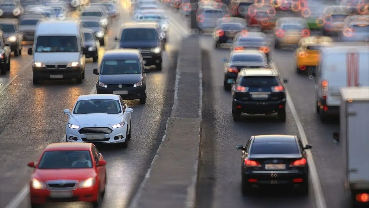 Türkiye'deki taşıtlar dünyayı 9,5 milyon kez dolaşacak kilometre yaptı