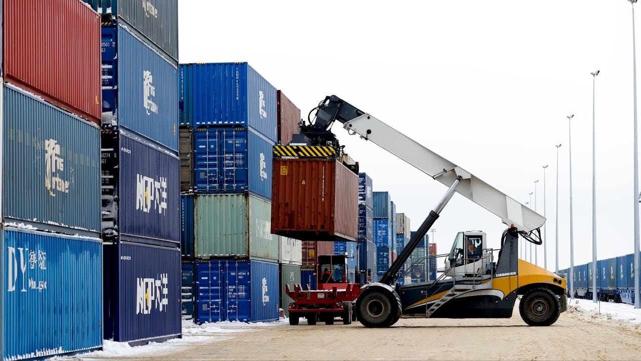 Türkiye'nin komşularına ihracatı 15,6 milyar dolara yaklaştı