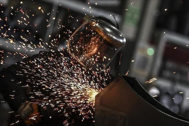 US durable goods orders jump 9.9% in July