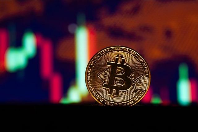 Bitcoin climbs above $60,000 to recover from previous losse