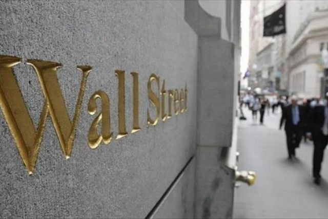 US markets up 1% with retreat in metals, spike in oil