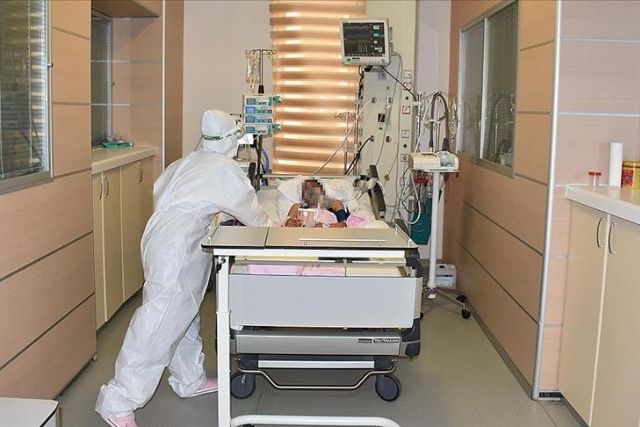 Turkey reports over 8,100 new coronavirus infections