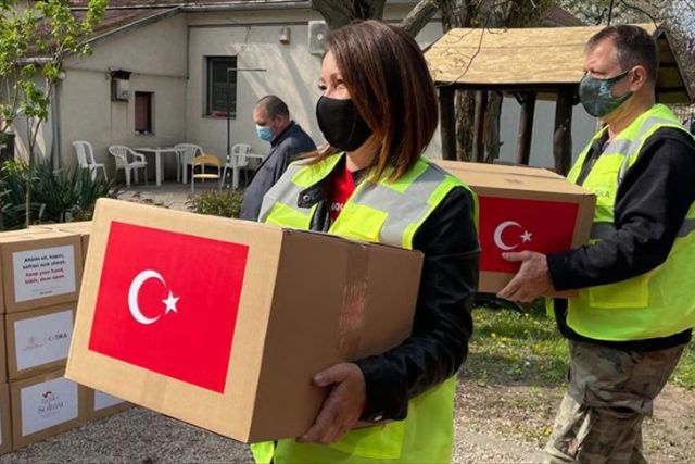 Turkish charity gives food aid to needy Gambian families