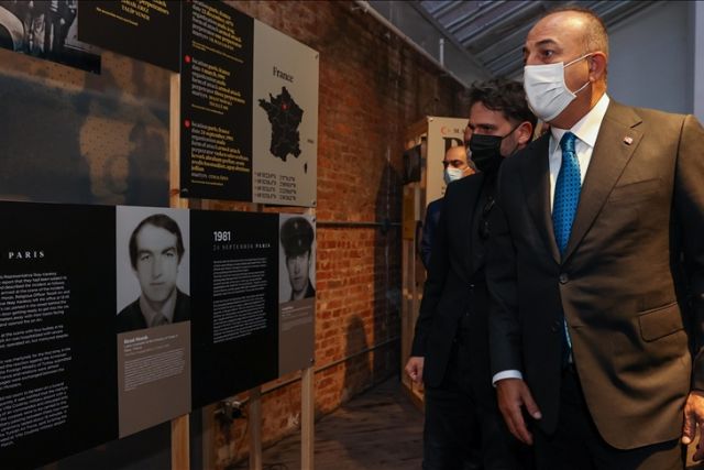 Turkish foreign minister opens New York exhibit on diplomats killed by Armenian terrorists