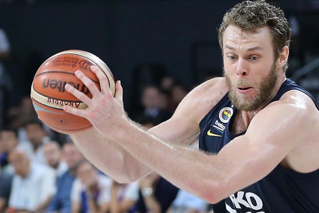 Italian power forward Nicolo Melli returns to Armani Exchange Milan