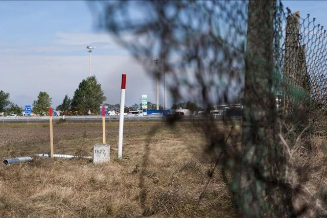 Austria to deploy more soldiers to eastern border to halt migration flux