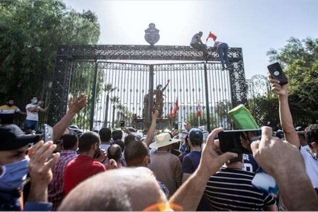 Tunisia gov’t removal ‘coup’: Lebanon’s Islamic Group