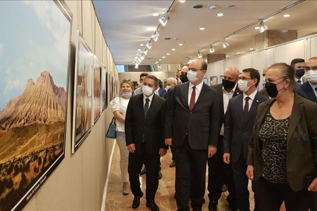 Turkmenistan's culture, art, photography exhibition kicks off in Ankara