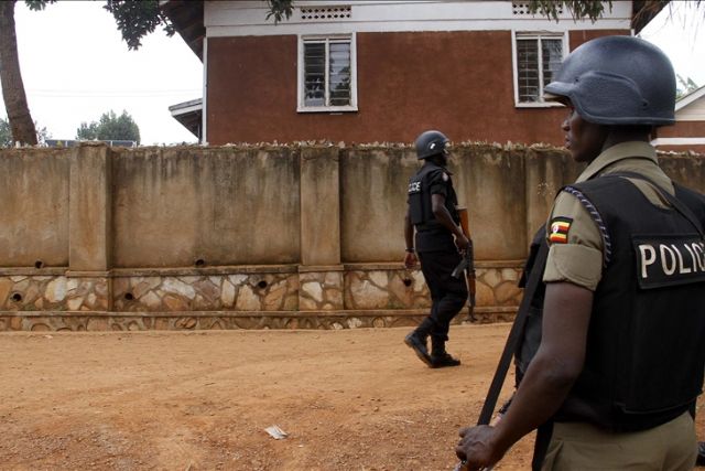 Uganda arrests suspect planning to bomb military commander's funeral