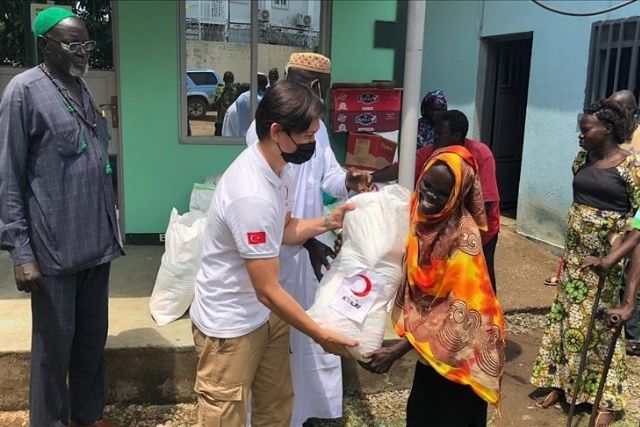 Turkish charities bring smiles, hope to Africa