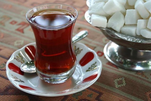 Uganda hopes to win market for tea, Turkey’s most popular hot drink