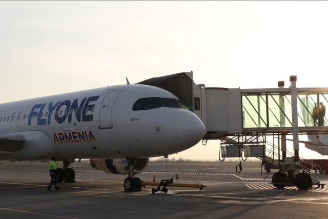 FlyOne's plane takes off from Yerevan for first time in flight from Armenia to Istanbul
