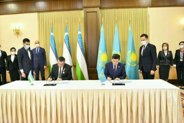 Kazakhstan-Uzbekistan inter-parliamentary cooperation council established
