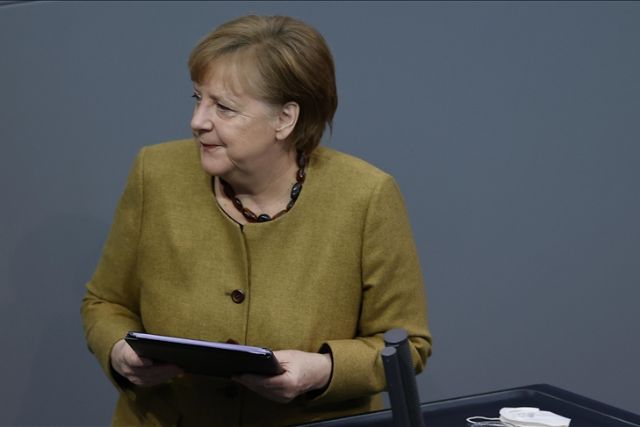 Angela Merkel’s purse stolen while shopping: Report