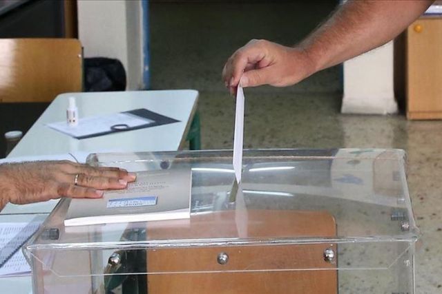 Greek prime minister hints at snap polls in country