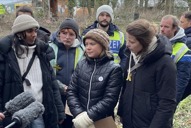 Climate activist Greta Thunberg carried away by police during anti-coal protest in Germany