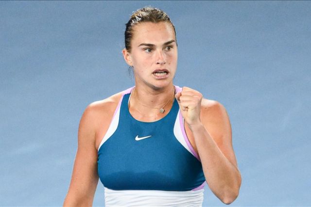 Sabalenka beats Rybakina in Australian Open final to win 1st Grand Slam