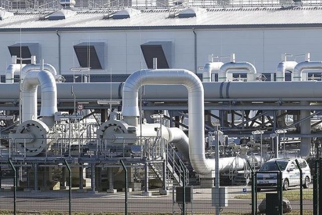 Gas markets remain tight due to China's uncertain LNG demand and further Russian supply cuts