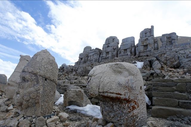 UNESCO-listed Monumental Mount Nemrut statues survive Türkiye quakes