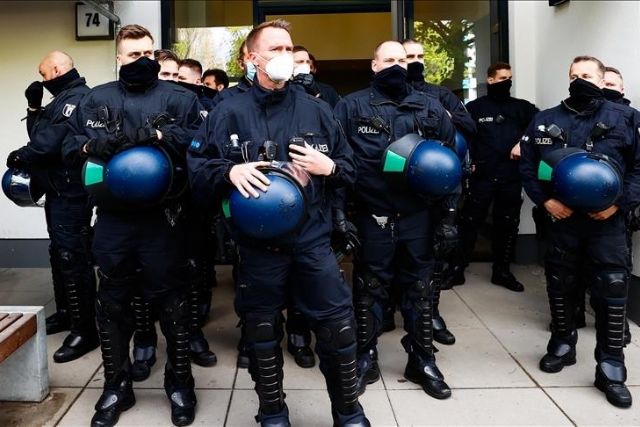 Significant number of German police prejudiced against Muslims: Study