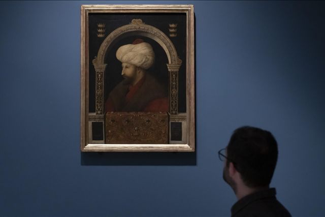 Bellini's portrait of Mehmed the Conqueror on display in London