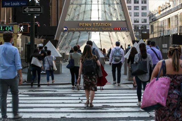 Americans' short-term inflation expectations fall in April: New York Fed