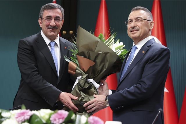 New Turkish vice president assumes office
