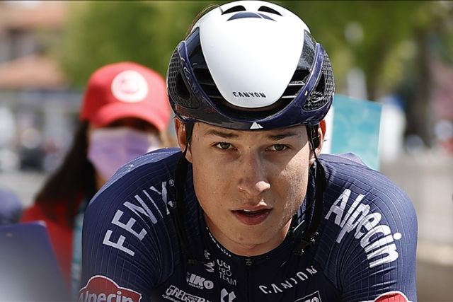 Jasper Philipsen wins 4th stage of Tour de France