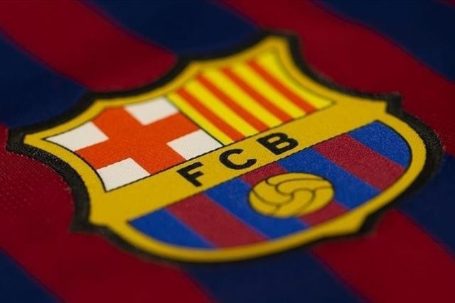 Barcelona sign Brazilian forward Vitor Roque
