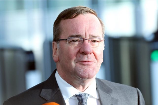 German defense chief cancels trip to Iraq over 'security concerns'