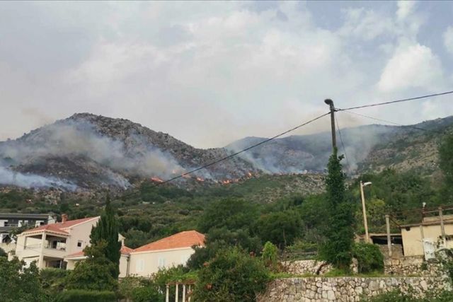 Croatian wildfire under control, but smoke still emits from western parts