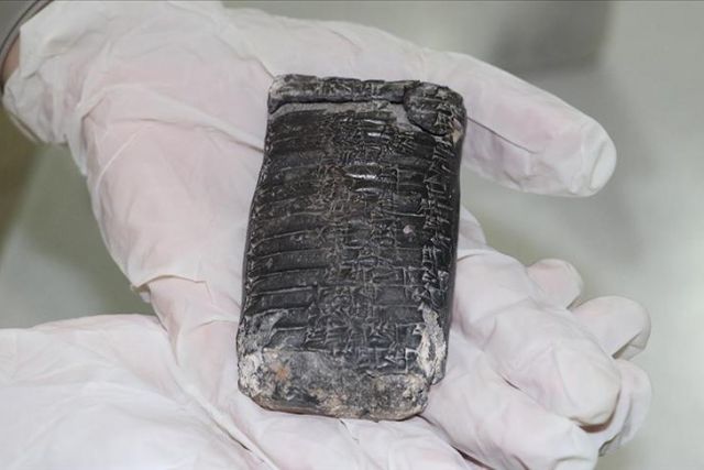 3,800-year-old cuneiform clay tablet unearthed in ancient tumulus in southern Türkiye