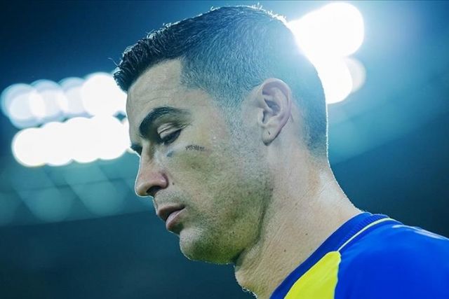 Cristiano Ronaldo storms off field over after yelling at referee, shoving staffer