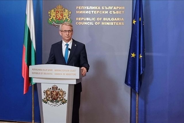 Bulgarian president’s veto on supply of armored vehicles to Ukraine ‘will be overruled’: Premier