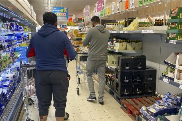 German wholesale inflation at minus 3% in February