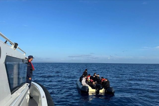 34 irregular migrants rescued off western Türkiye