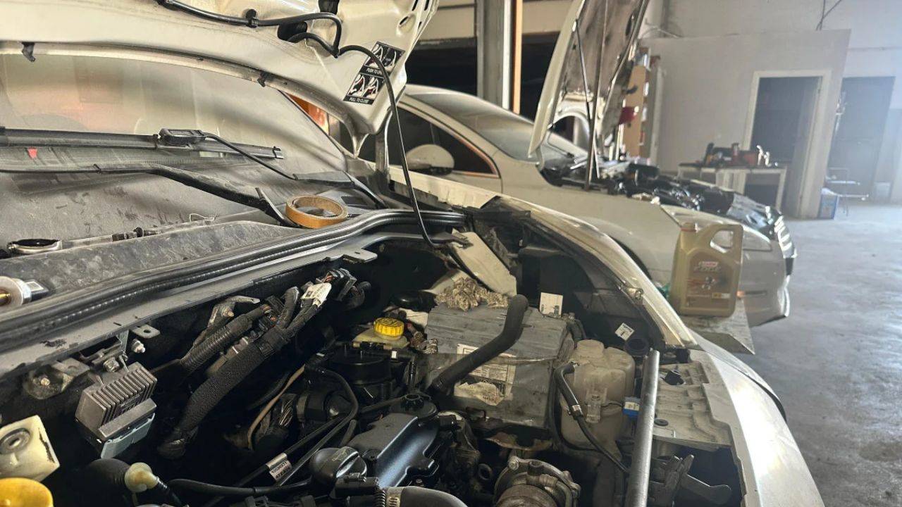 Araç sahiplerine uyarı: Kış bakımını ihmal eden yandı