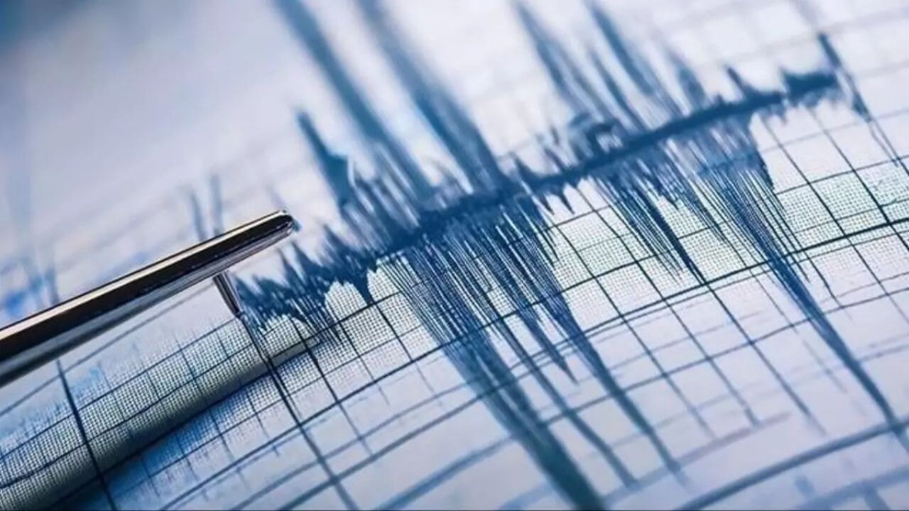 Çanakkale'de sabah saatlerinde deprem