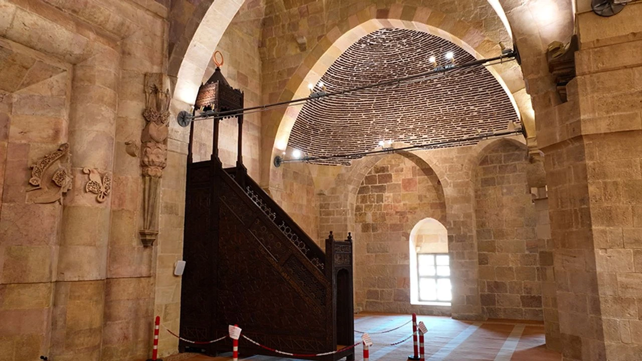 Cuma Hutbesi! Zaman, Cenâb-ı Hakk'ın yarattığı büyük bir nimet