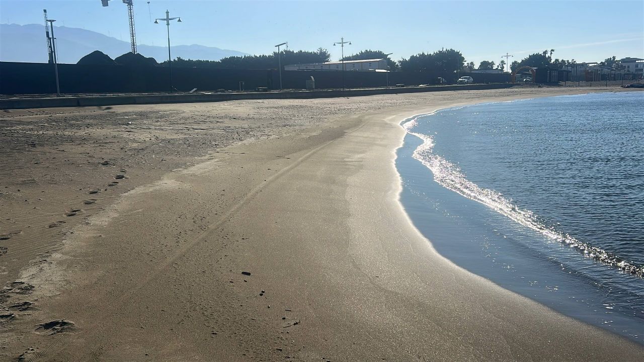 Deniz suyunda yaşanan çekilme vatandaşları tedirgin etti