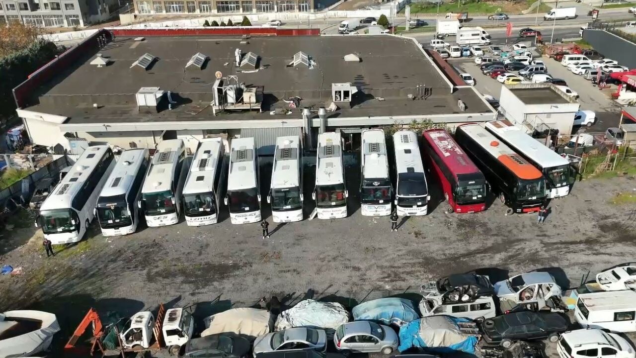 İstanbul merkezli operasyonla otobüs şebekesi çökertildi