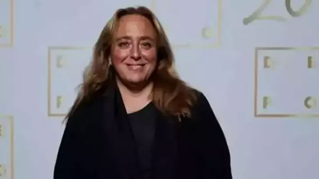 Menajer Ayşe Barım gezi parkı olaylarına katılmaları için sanatçılara baskı yapmış.