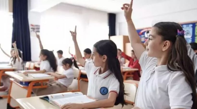 Yarın okullar açık mı 28 Nisan Pazartesi: İstanbul Valiliği okul açıklaması ve deprem nedeniyle okul tatil haberleri