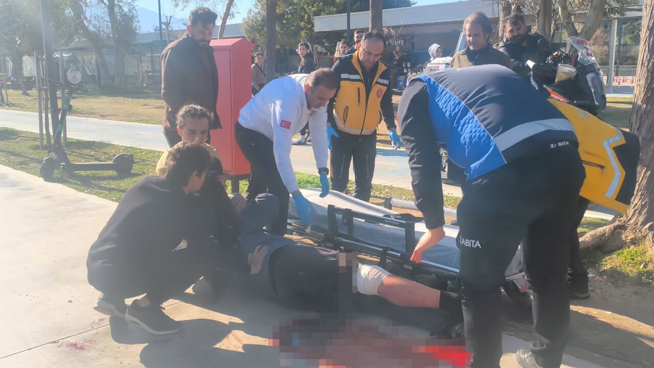 2 çocuk, 'Neden selam almıyorsun' diyerek bıçakladı!