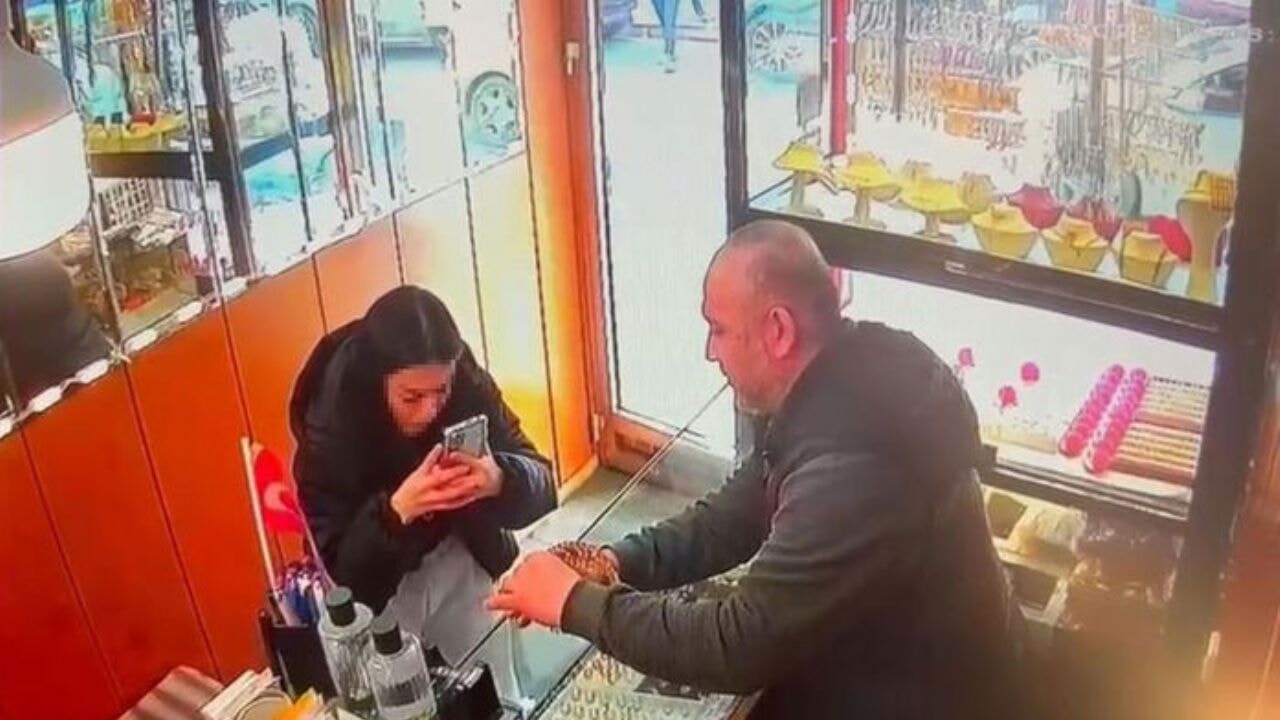 250 Bin liralık tacı çalan kadın polise yakalandı