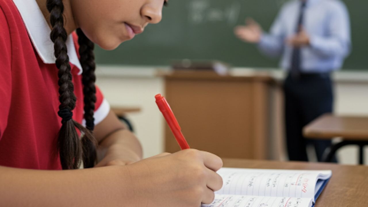 4+4+4 eğitim sistemi değişecek mi? Yeni eğitim modeli ve lise zorunlu eğitiminde değiştirilen noktalar...