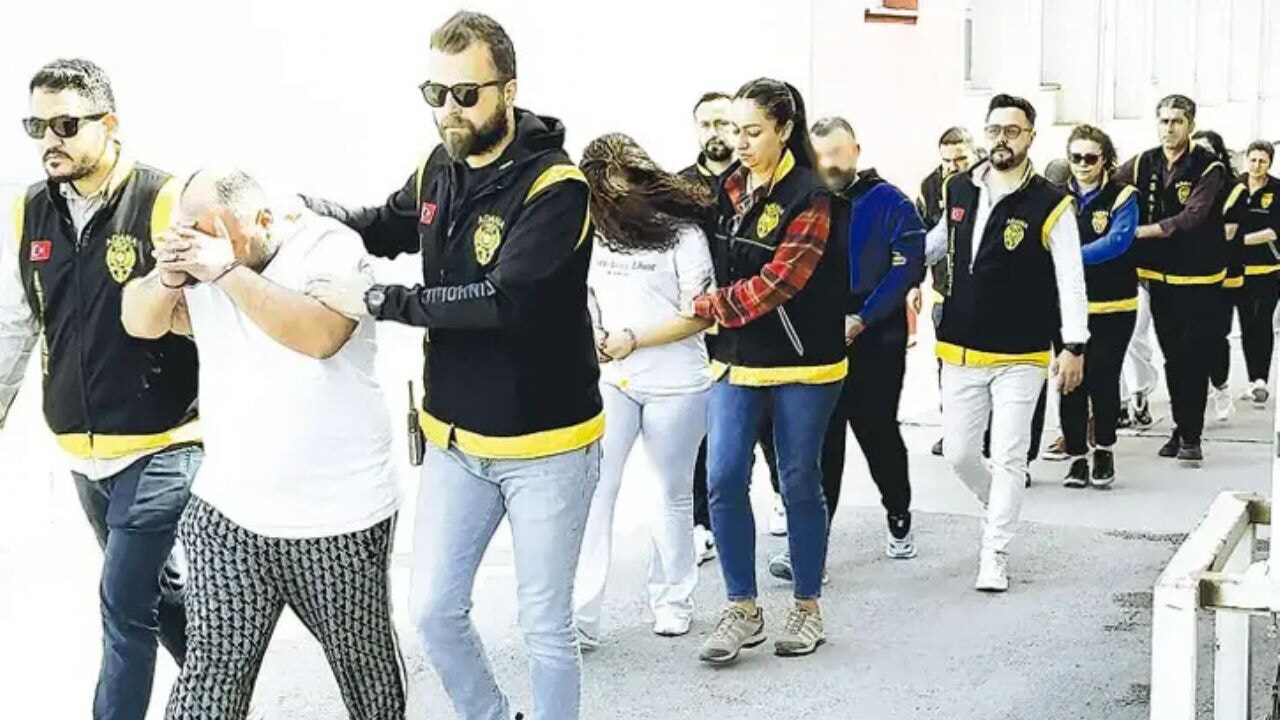 Adana'da büyük fuhuş Operasyonu: 12 Kadın Kurtarıldı, 72 Milyon Liralık Vurgun!