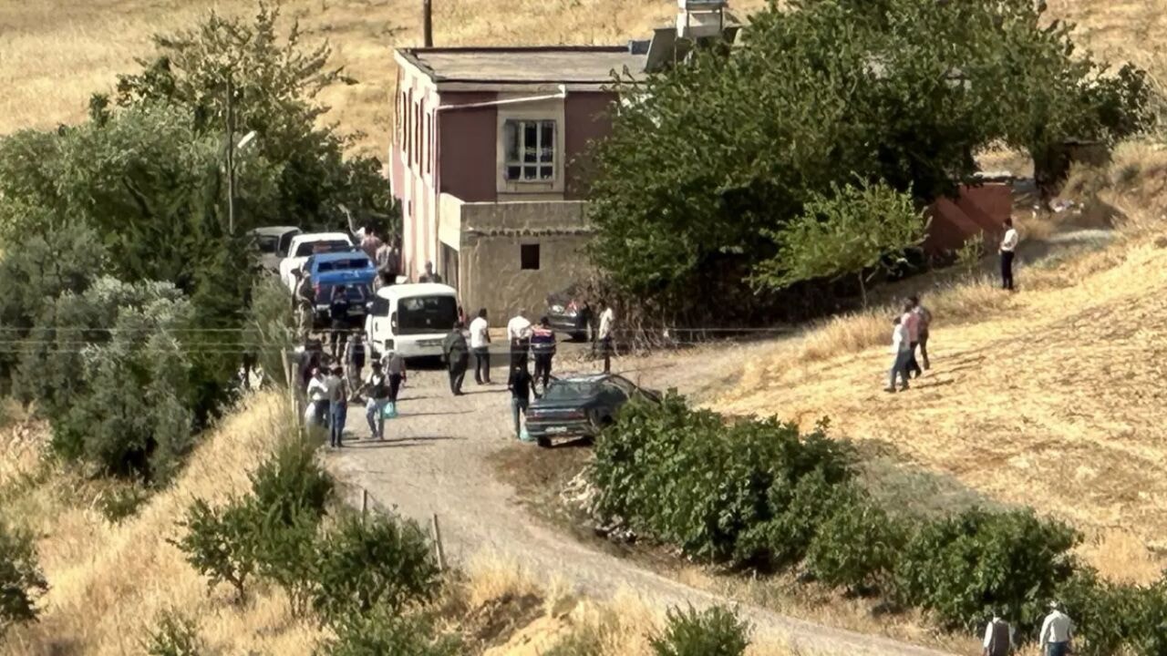 Adıyaman'da cinayet şoku! Eşini vuran adam gözaltında